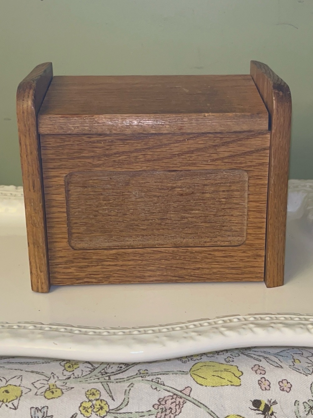 Oak Recipe or Index Card Box Vintage